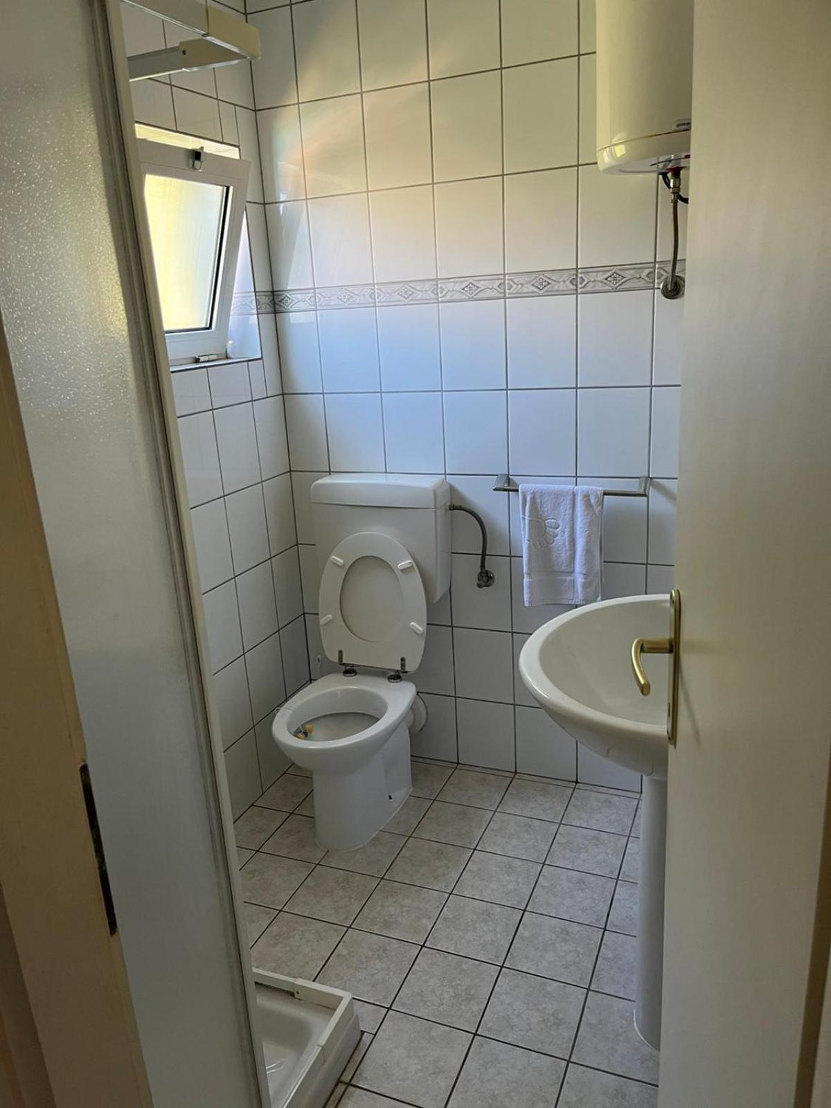 Apartmani Kate Lastovo Rum bild
