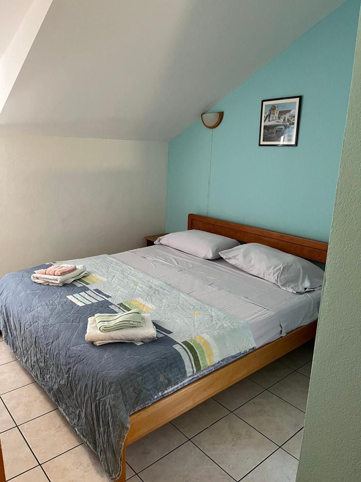 Apartmani Kate Lastovo Rum bild