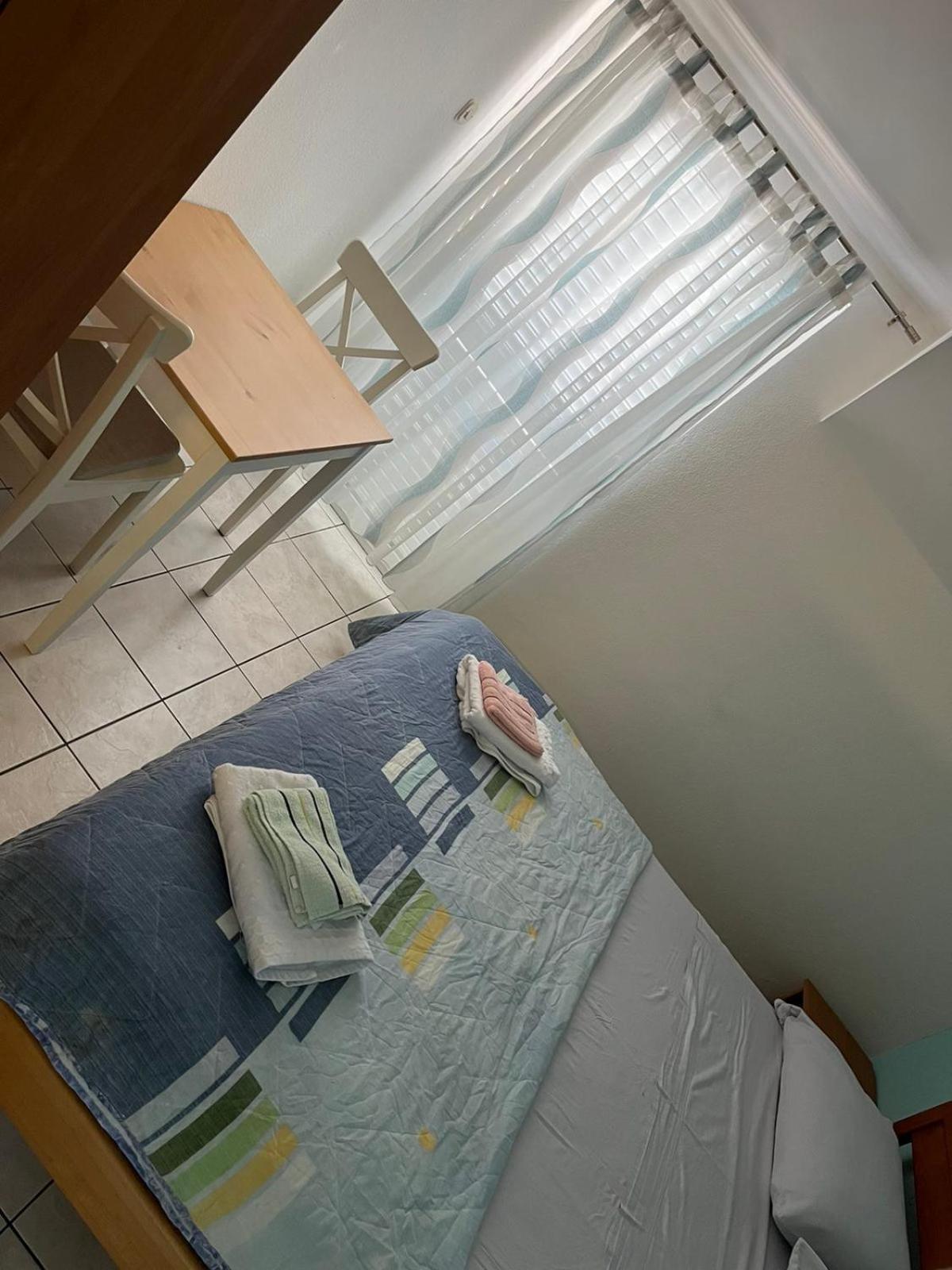 Apartmani Kate Lastovo Rum bild